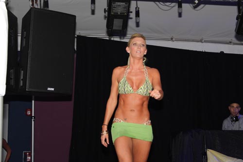 Fashion Up - Summer Fashions 2010