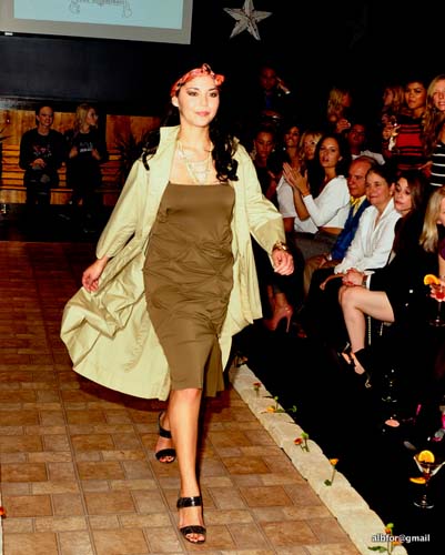 Fashion in Public (Gallery 2)