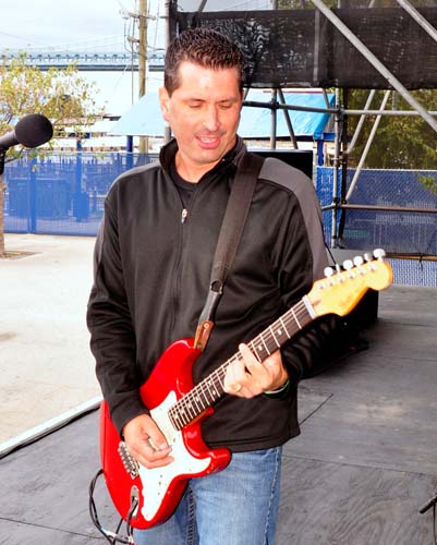 Sippin By The River 2010 (Gallery 1)