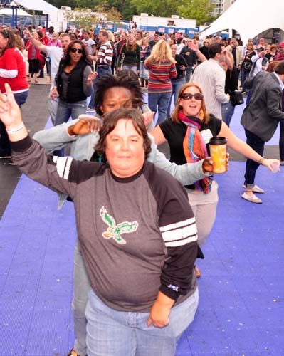 Sippin By The River 2010 (Gallery 1)