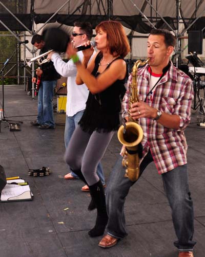 Sippin By The River 2010 (Gallery 1)