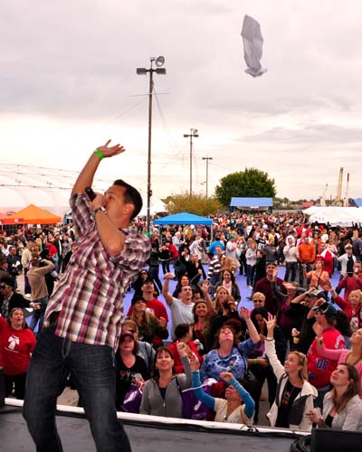 Sippin By The River 2010 (Gallery 1)