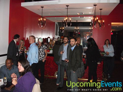 Dueling Piano Happy Hour