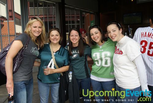 McFadden's EAGLES Home Game Week 6