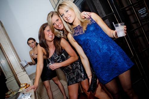 Resolution:  NYE 2012 @ TRUST  (Gallery A)