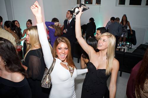 Resolution:  NYE 2012 @ TRUST  (Gallery A)