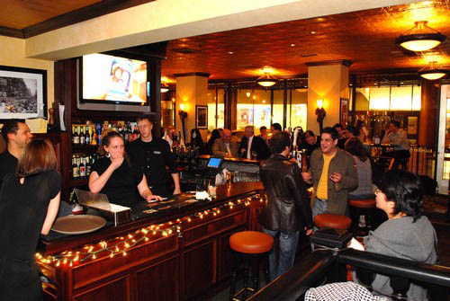 Happy Hour at Elephant & Castle