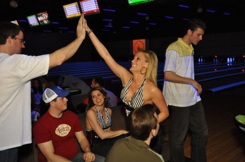 Sixers Bowl-Off For Charity