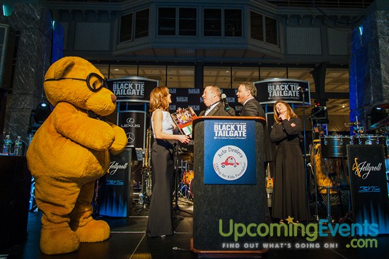 Black Tie Tailgate 2017 - Candid Event Photos