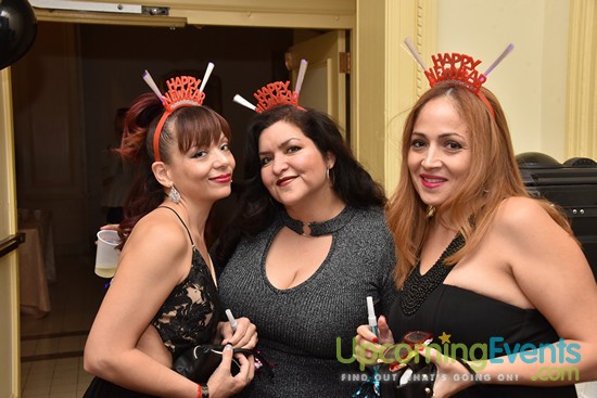 The Glitter City Gala - Philly's Hottest NYE Party! (Gallery 2)