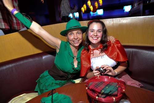 Halloween 2009 - Vampires + Vixens