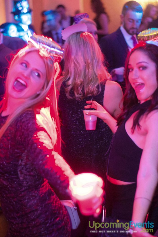 The Glitter City Gala - Philly's Hottest NYE Party! (Gallery 1)