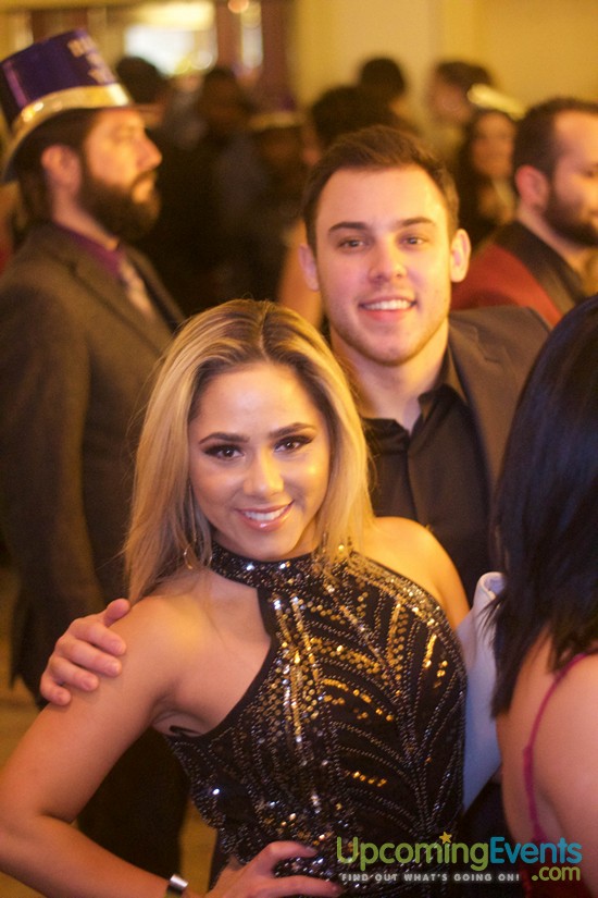 The Glitter City Gala - Philly's Hottest NYE Party! (Gallery 1)