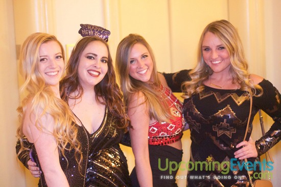 The Glitter City Gala - Philly's Hottest NYE Party! (Gallery 1)