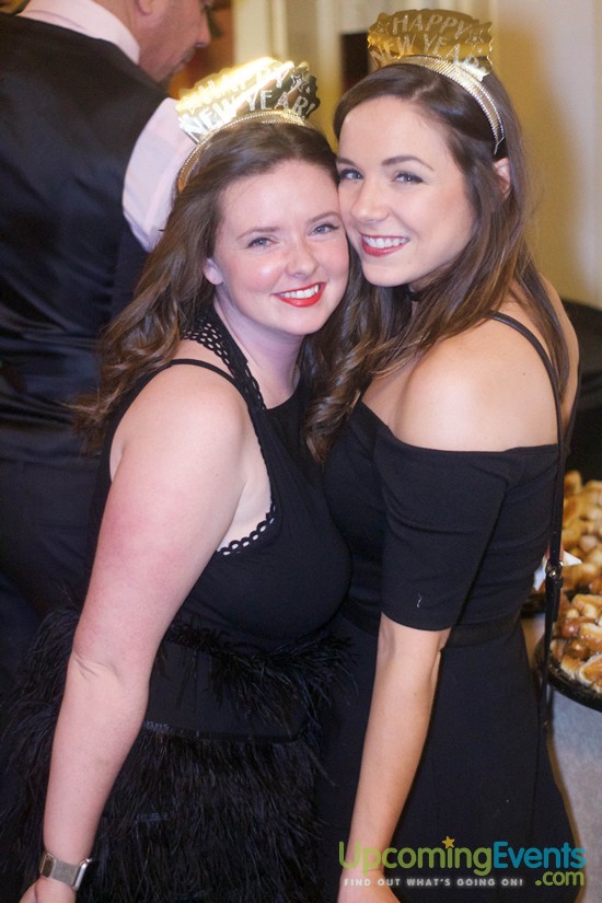 The Glitter City Gala - Philly's Hottest NYE Party! (Gallery 1)