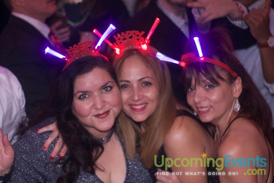 The Glitter City Gala - Philly's Hottest NYE Party! (Gallery 1)