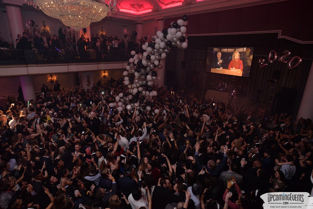 Glitter City Gala NYE Party at The Bellveue Hotel