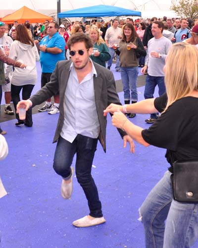 Sippin By The River 2010 (Gallery 1)