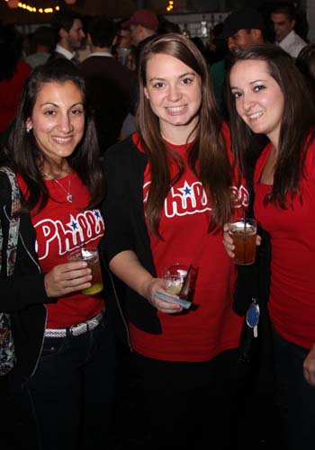 NYEphilly.com Open Bar - Manayunk Brewery