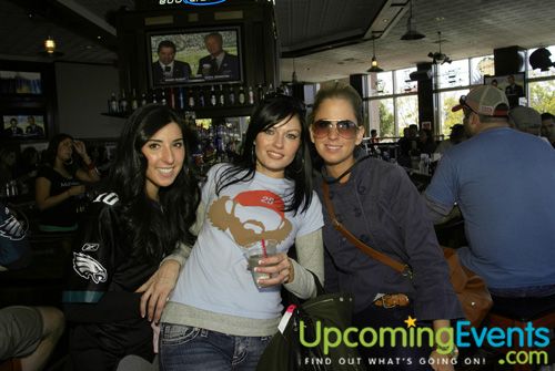 McFadden's EAGLES Home Game Week 6