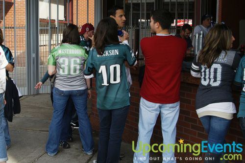 McFadden's EAGLES Home Game Week 6