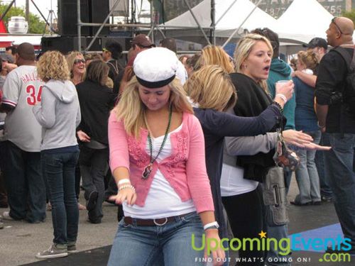 Sippin By The River 2010 (Gallery 5)