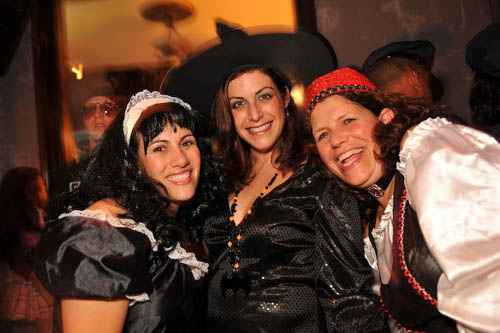 4th Annual Vampires + Vixens Halloween Party