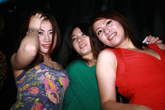 Hooked Up @ Whisper!