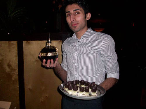 Love Stinks @ Public House