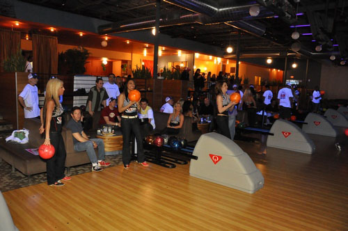 Sixers Bowl-Off For Charity