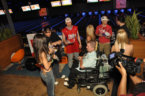 Sixers Bowl-Off For Charity