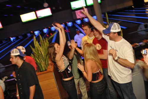 Sixers Bowl-Off For Charity