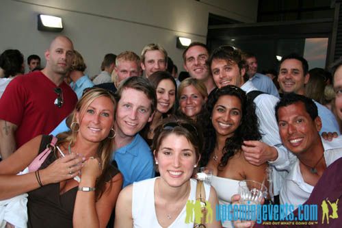 Rooftop Hop at Hancock Square