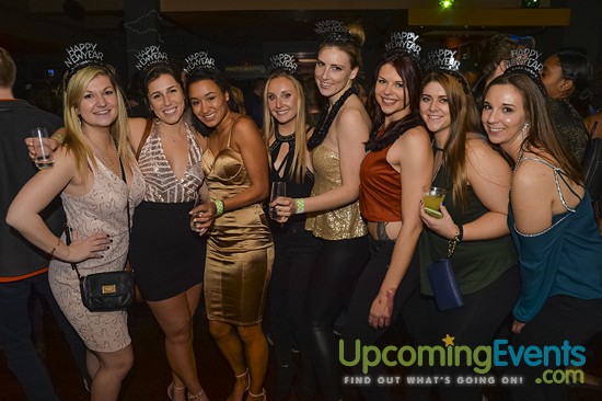 RESOLUTION: NYE @ Lucky Strike