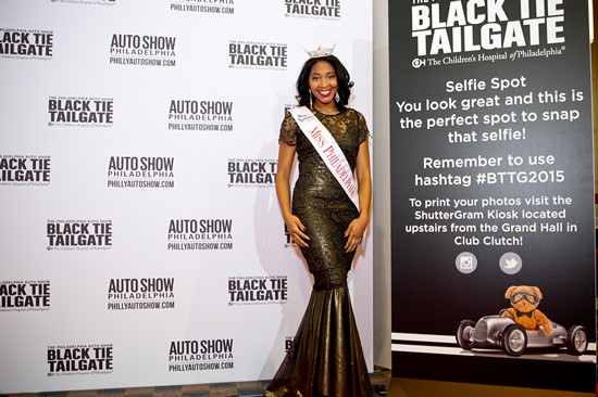 Black Tie Tailgate 2015 - Red Carpet