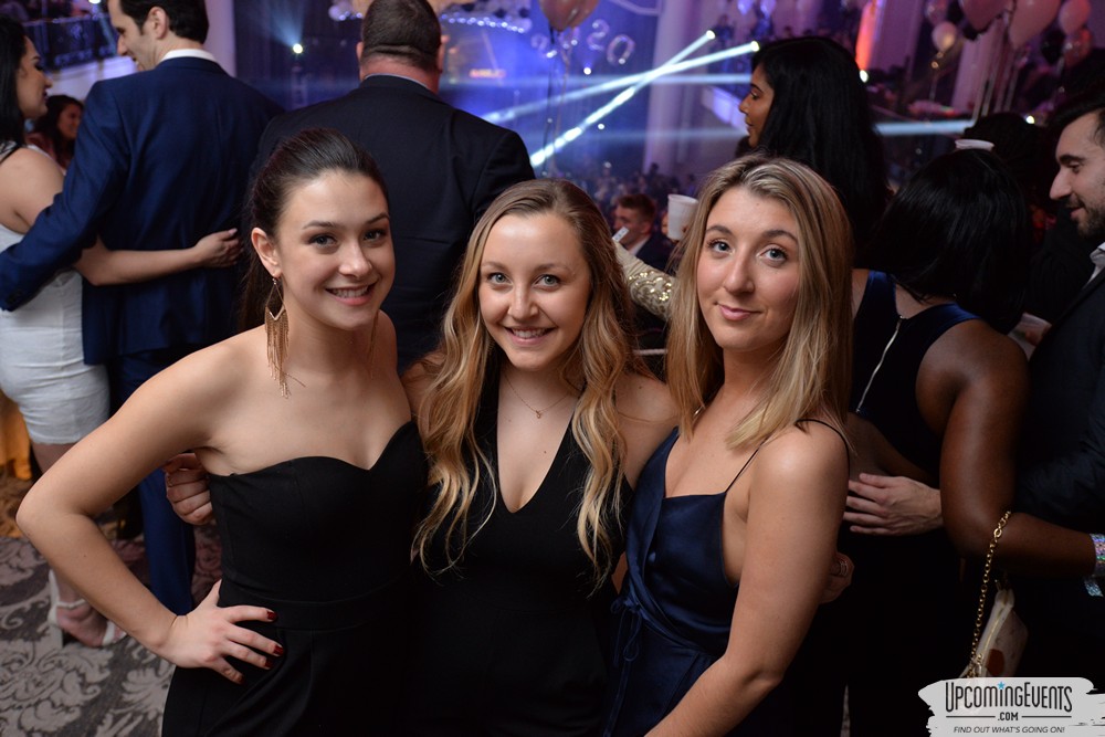 Glitter City Gala NYE Party at The Bellveue Hotel