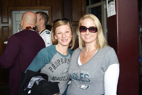 McFadden's EAGLES Home Game - Week 4