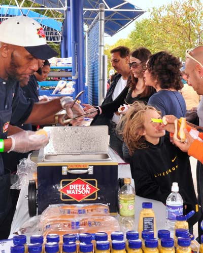 Sippin By The River 2010 (Gallery 1)