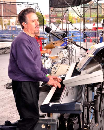 Sippin By The River 2010 (Gallery 1)