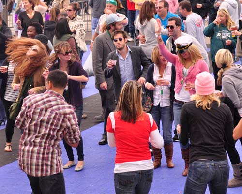 Sippin By The River 2010 (Gallery 1)