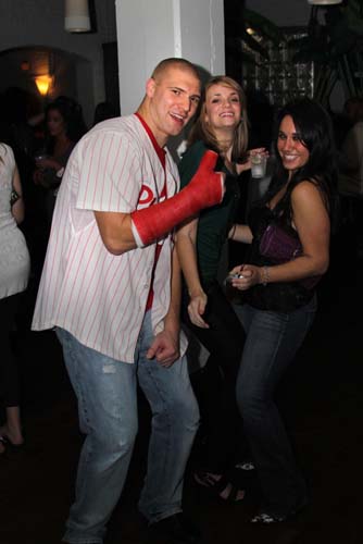 NYEphilly.com Open Bar - Manayunk Brewery