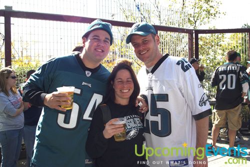 McFadden's EAGLES Home Game Week 6