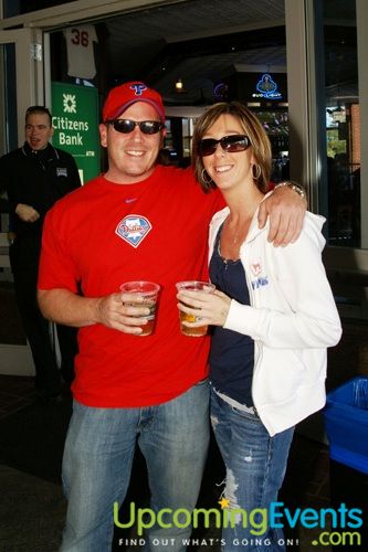 McFadden's EAGLES Home Game Week 6