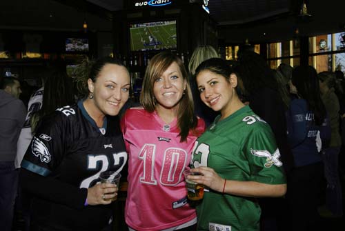 McFadden's EAGLES Away Game - Week 8