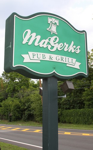 Fan Fridays @ MaGerk's!