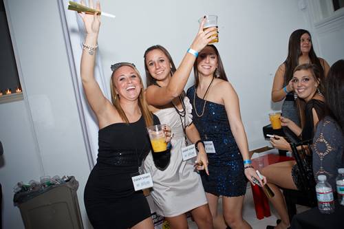 Resolution:  NYE 2012 @ TRUST  (Gallery A)