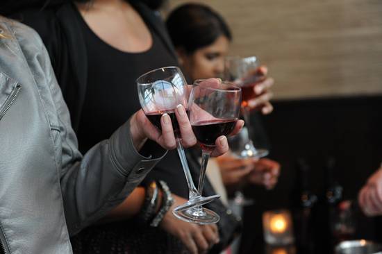 Harvest Seasonal Grill & Wine Bar Spring Menu & Wine Tasting