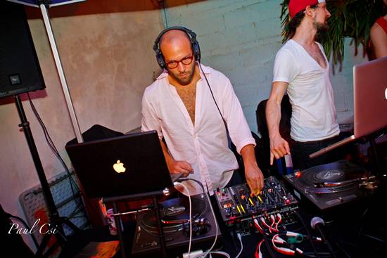 Daily News Sexy Singles 2012