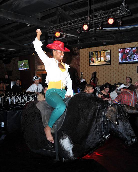 Haunted Hoedown @ Johnny Utah's