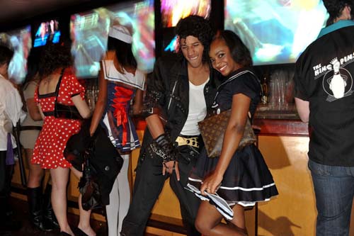 Halloween 2009 - Vampires + Vixens